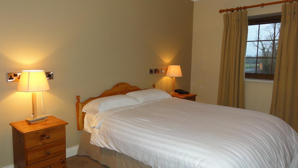 Hannon'S Hotel Ροσκόμον Δωμάτιο φωτογραφία